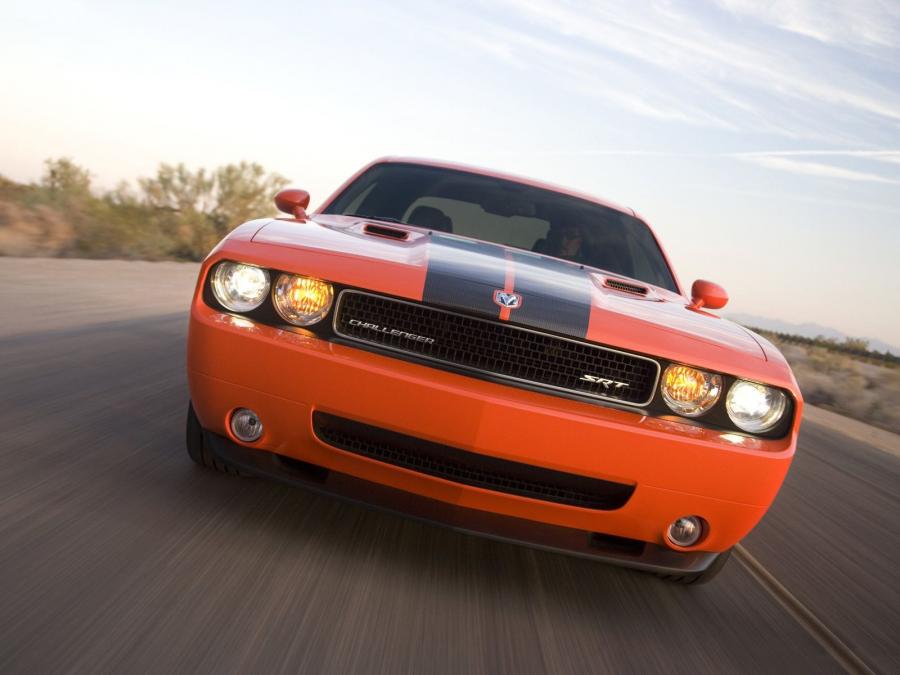 Dodge Challenger srt 2008