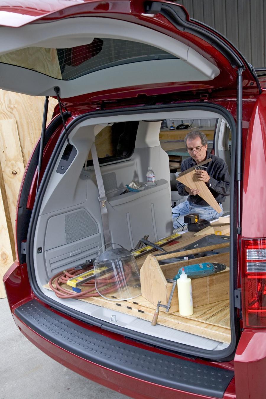 Dodge Caravan Cargo