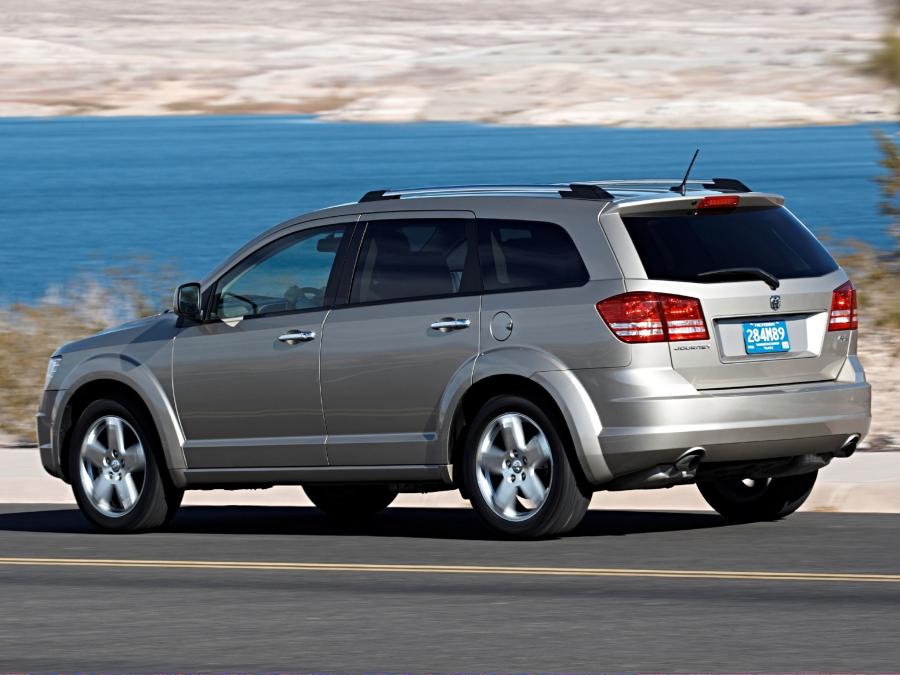 Машина dodge Journey