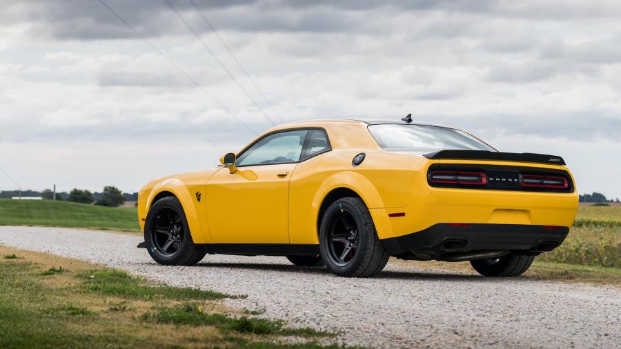 Dodge Challenger Yellow Jacket srt 8