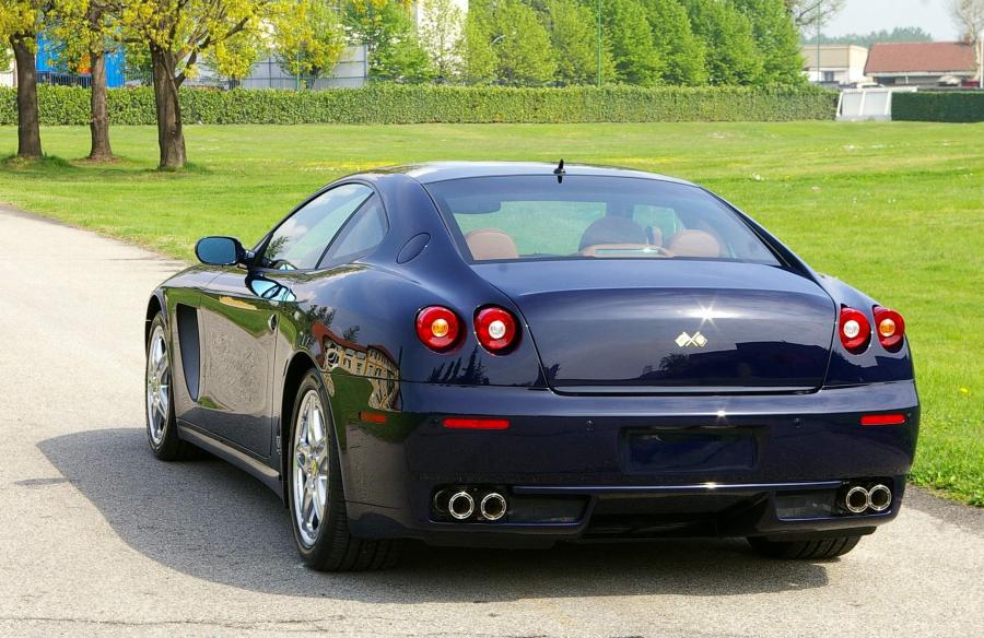 Машина Ferrari 612 Scaglietti салон