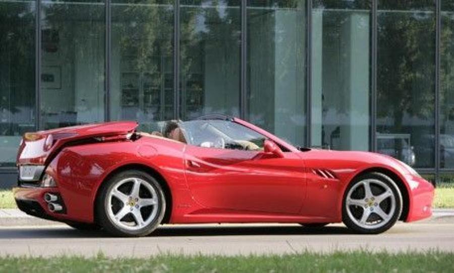 Ferrari California Pink