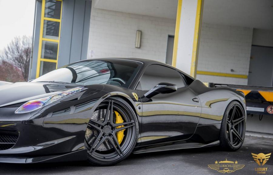 Ferrari 458 Italia Black Tuning