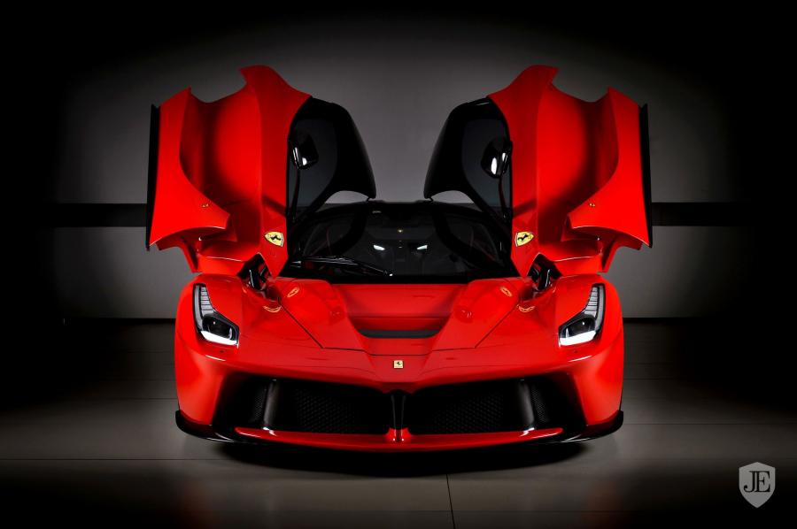 Ferrari LAFERRARI черная