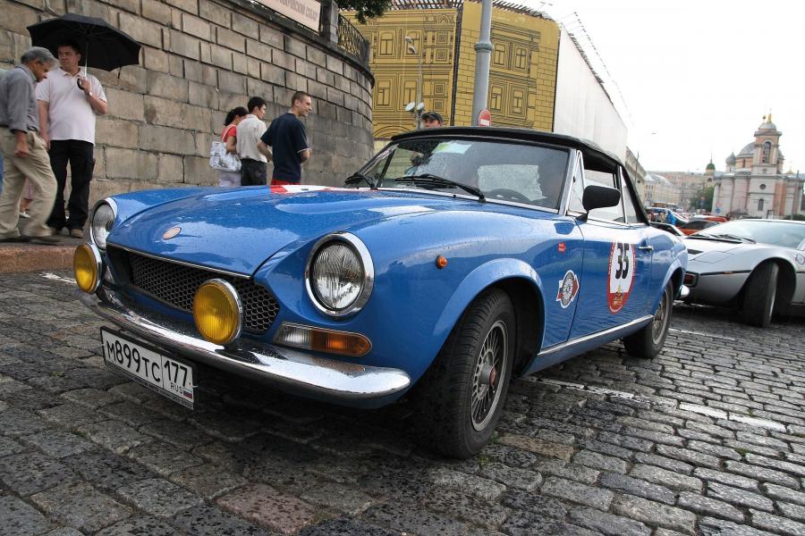 Fiat 124 Spider 1966 года выпуска. Фото 1. VERcity