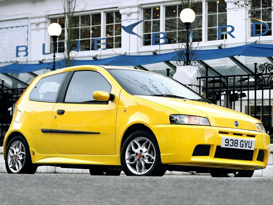 Fiat punto 1 и девушка