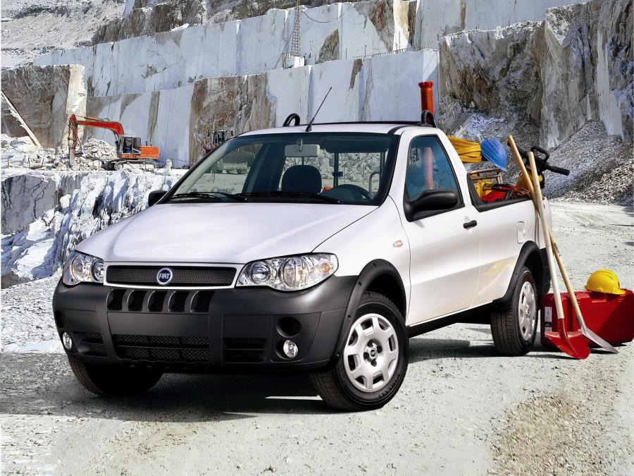 Fiat Strada Short Cab 2006 года выпуска для рынка Европы, без ...