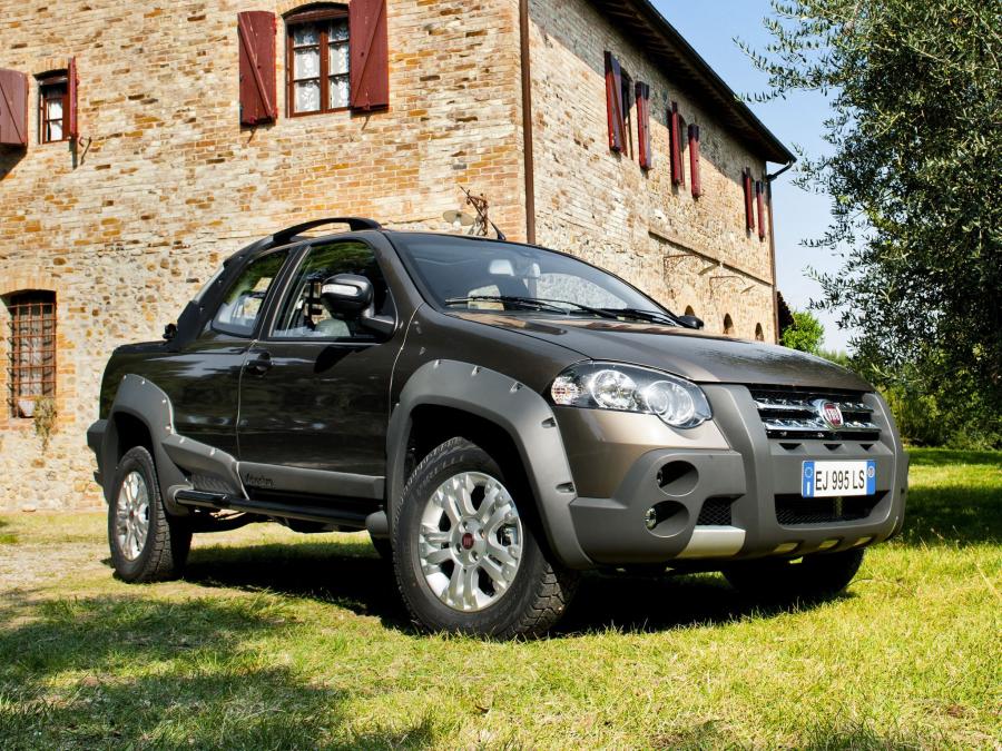 Fiat Strada Adventure Crew Cab 2012 года выпуска для рынка Европы, без ...