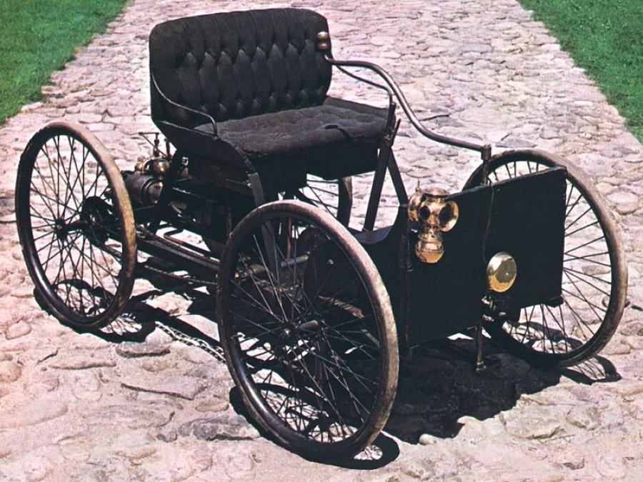 Изобретение начала 19 века. Ford Quadricycle 1896. Ford Quadricycle 1896 года. Henry Ford Quadricycle. Изобретения 19 века автомобиль.