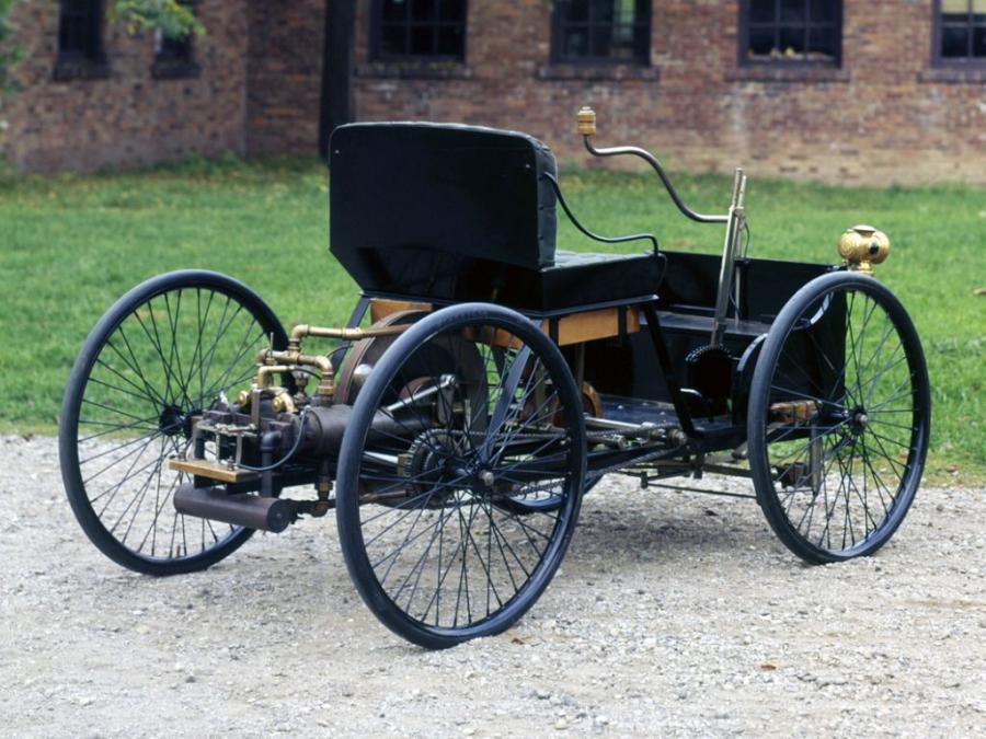 Покажи фото 1 автомобиля Ford Quadricycle 1896 года выпуска. Фото 9. VERcity