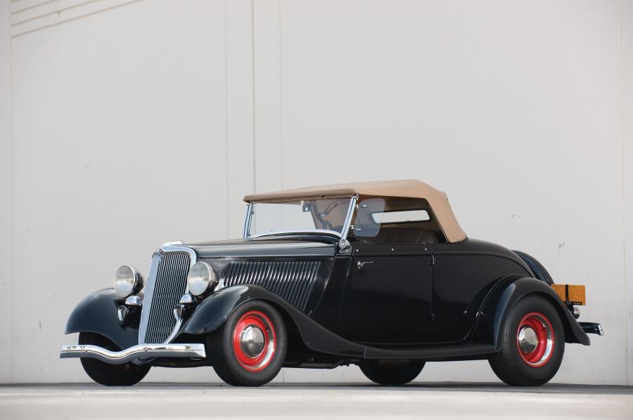 Ford Model 40 DeLuxe Roadster 1934 года (фото 1 из 4) .