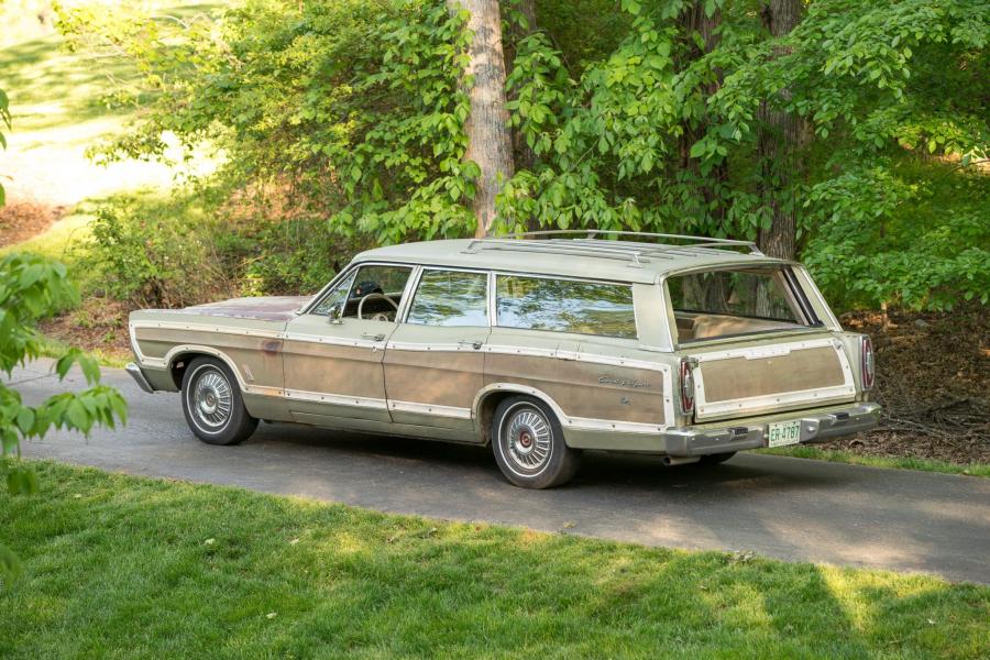 Ford Country Squire Station Wagon 1967