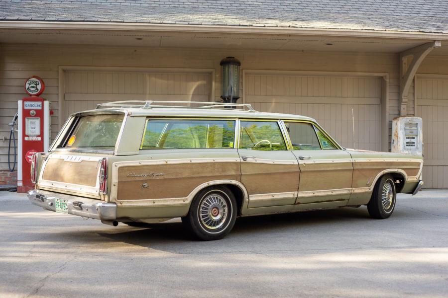 Ford Country Squire Station Wagon 1967