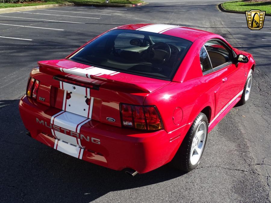 Ford Mustang SVT Cobra r 2000