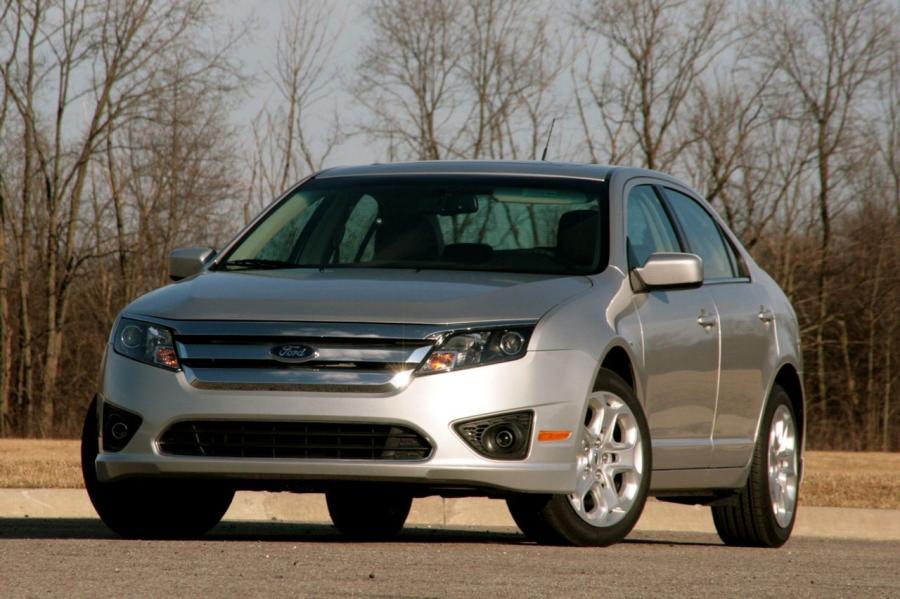 Ford Fusion 2012 седан