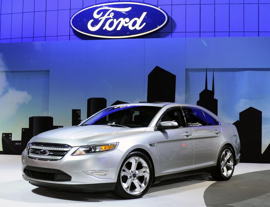 Ford Taurus Sho 2010