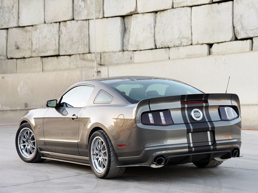 Ford Mustang gt 1000