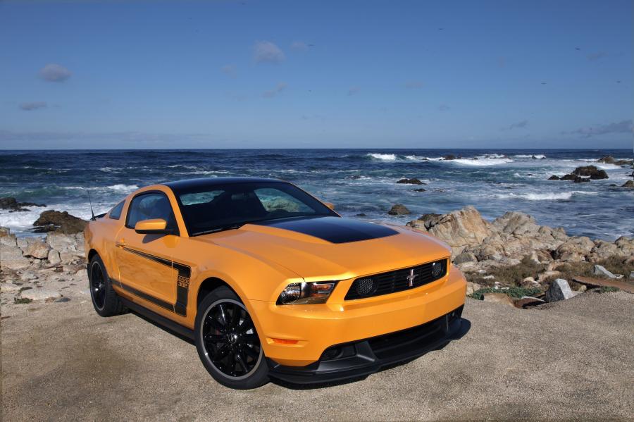 Машина boss. Ford Mustang Boss 302 2012. Ford Mustang Boss 2012. Mustang Boss 302. Ford Mustang Boss 302 2011.