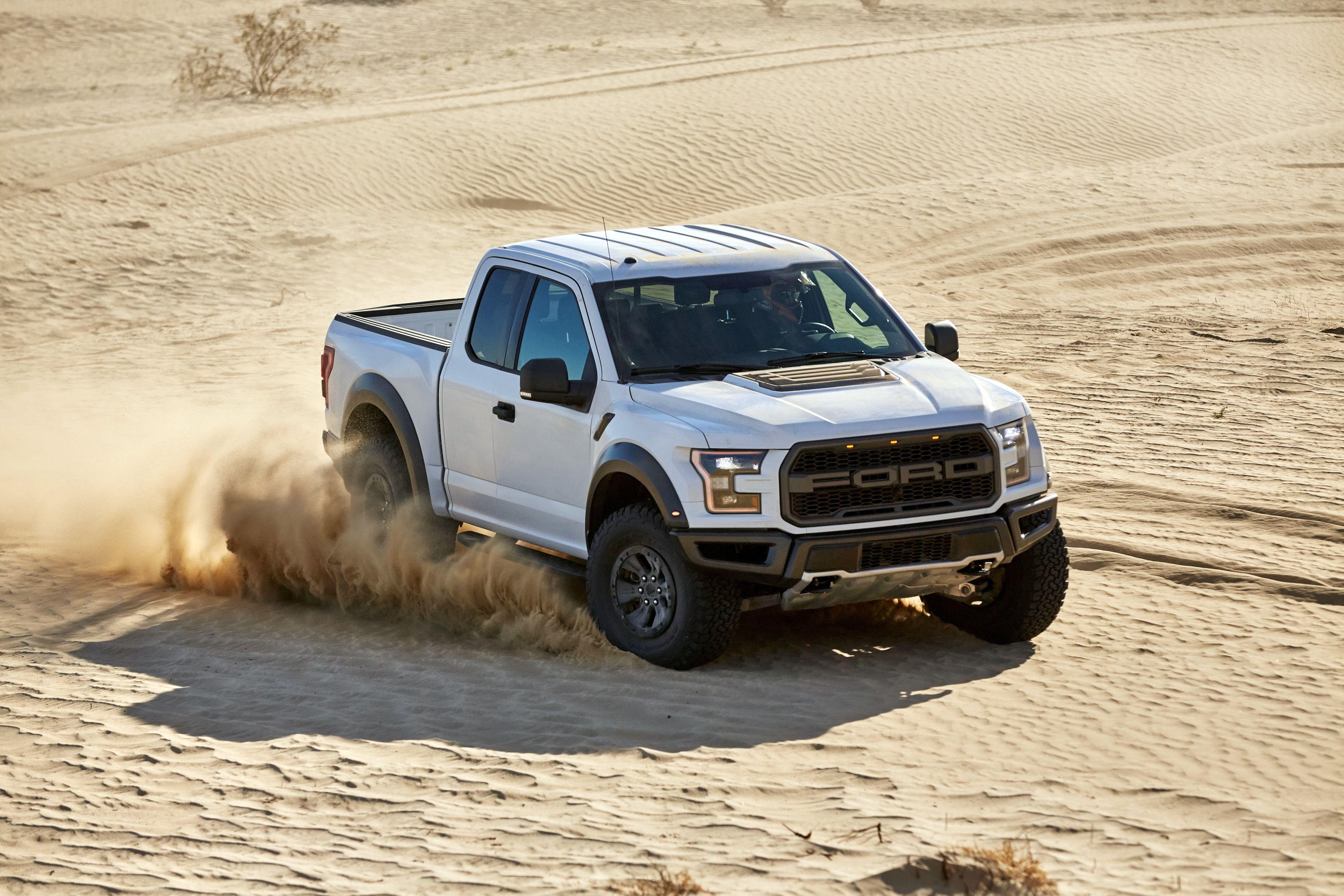 Ford F-150 Raptor 2016 года выпуска. Фото 1. VERcity