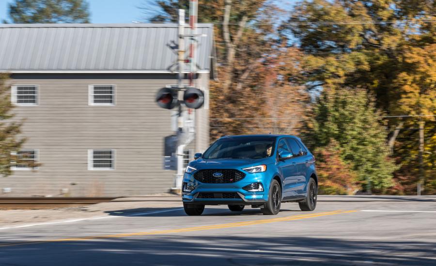 Ford Edge ST 2018 года выпуска для рынка США и Канады. Фото 18. VERcity