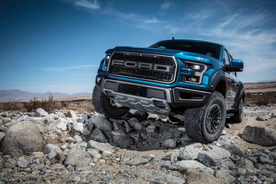 Ford F-150 Raptor SuperCrew 2018 года выпуска. Фото 1. VERcity
