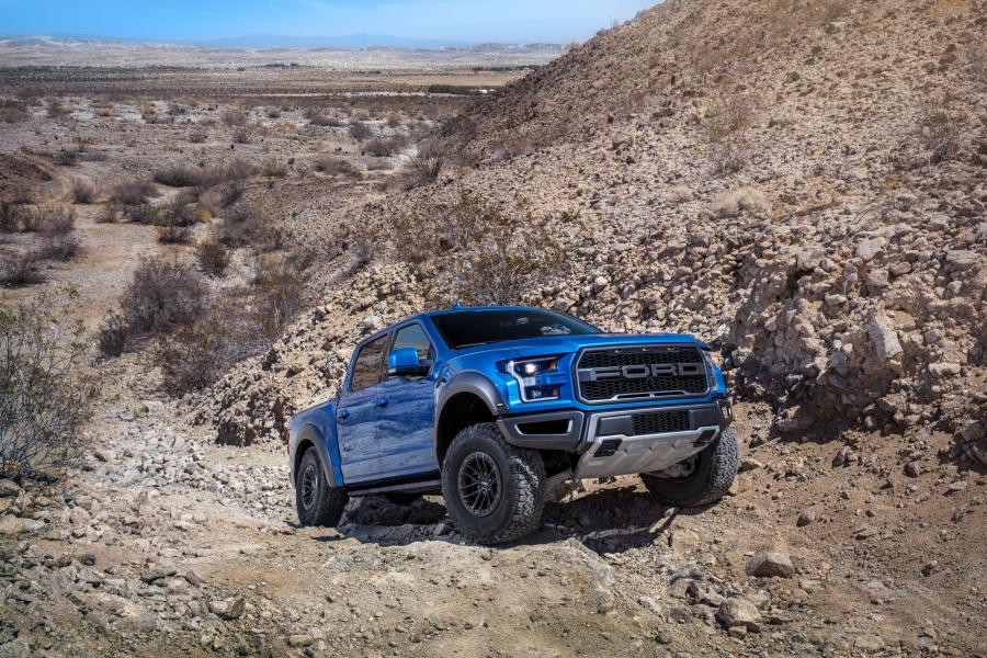 Ford F-150 Raptor SuperCrew 2018 года выпуска. Фото 8. VERcity