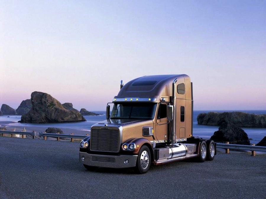 Freightliner Coronado raised Roof