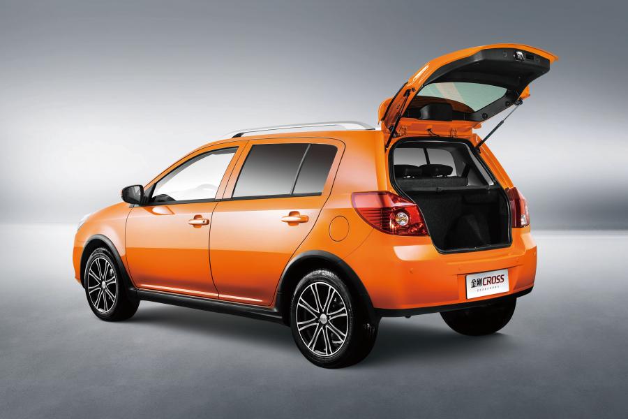 Geely mk cross фото