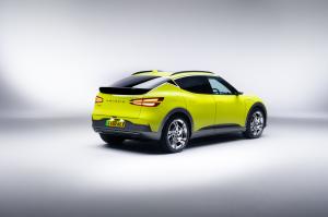 Genesis GV60 2022 года  (UK)
