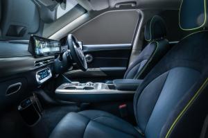 Genesis GV60 2022 года  (UK)