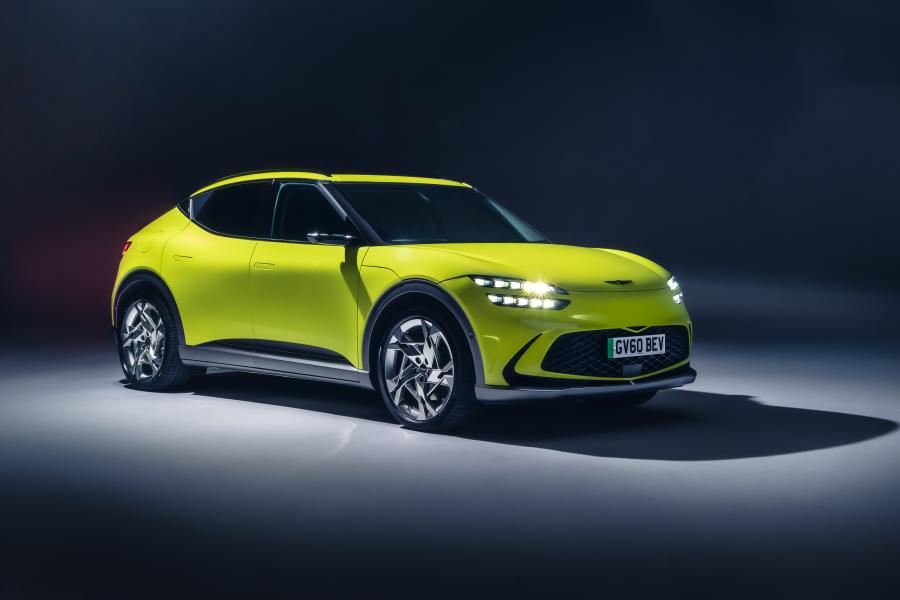  Genesis GV60 2022 года  (UK) (фото 3 из 15)