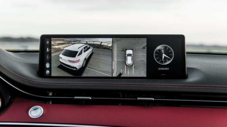Панель приборов Genesis GV70 2.5T AWD 2021 года  (EU) (фото 17 из 17)