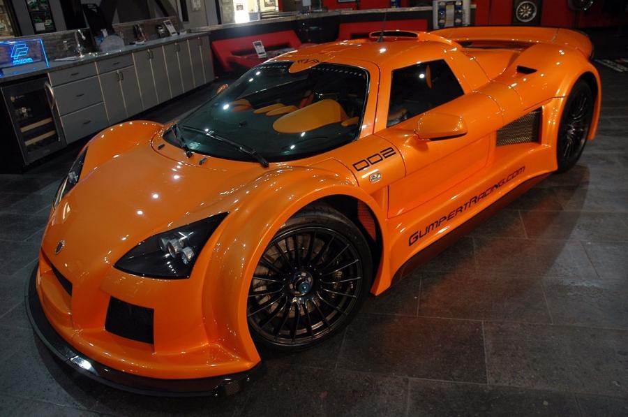 Gumpert Apollo асфальт 5