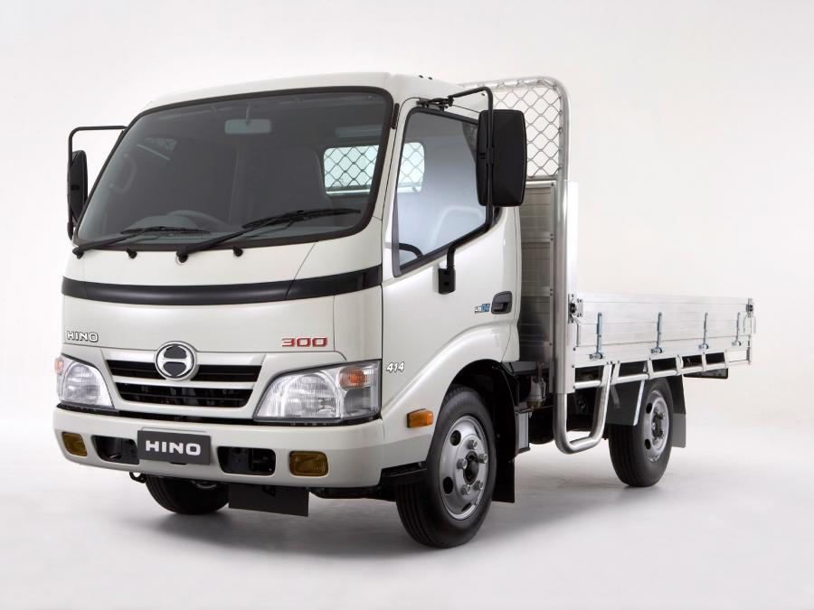 Автомобиль hino фото