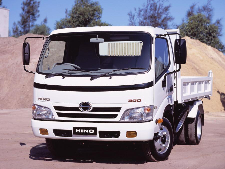 Автомобиль hino фото