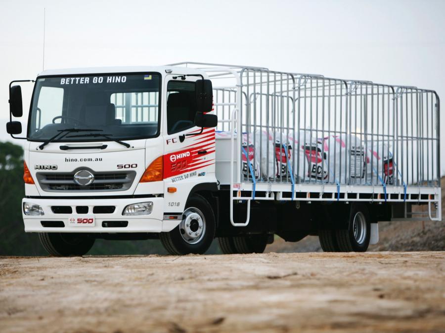 Автомобиль hino 500 фото