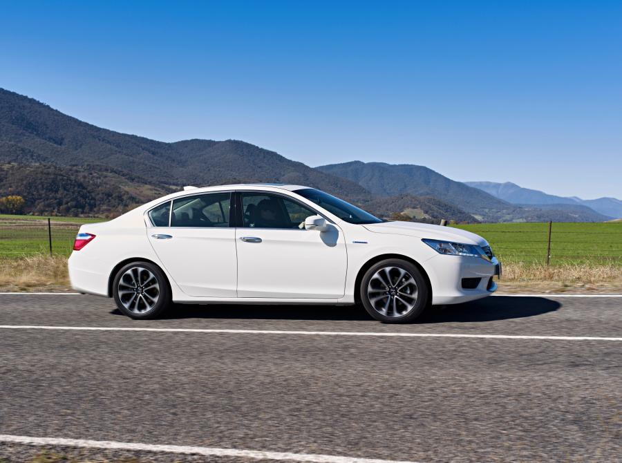 Honda Accord White Wheels