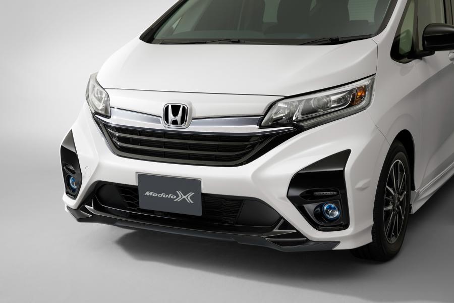 Детали экстерьера Honda Freed Modulo X 2020 года выпуска. Фото 5. VERcity
