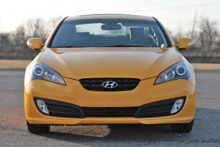 Hyundai Genesis Coupe Р¶РµР»С‚С‹Р№