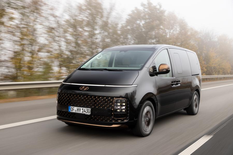  Hyundai Staria 2021 года  (EU) (фото 5 из 15)