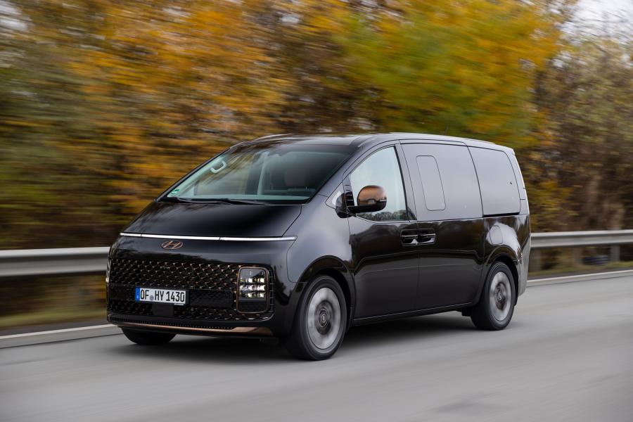  Hyundai Staria 2021 года  (EU) (фото 12 из 15)