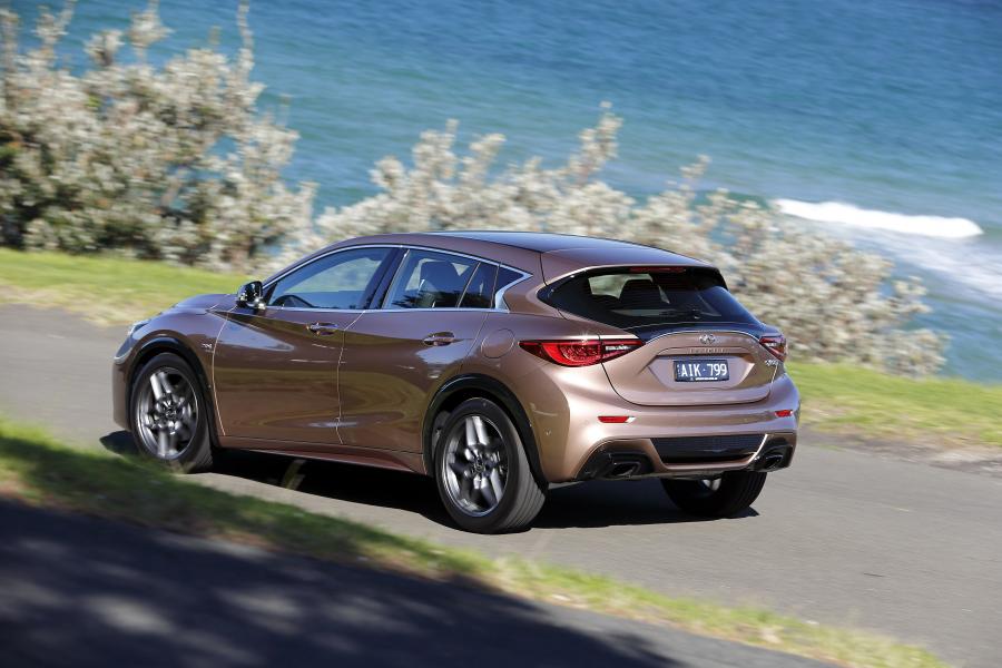 Infiniti q30 Sport