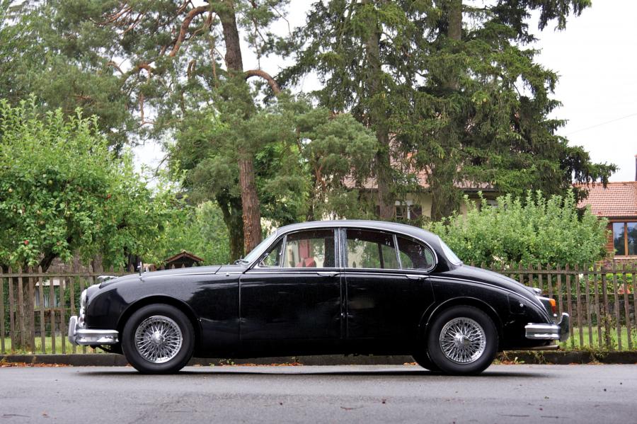 Автомобиль Jaguar MK 2