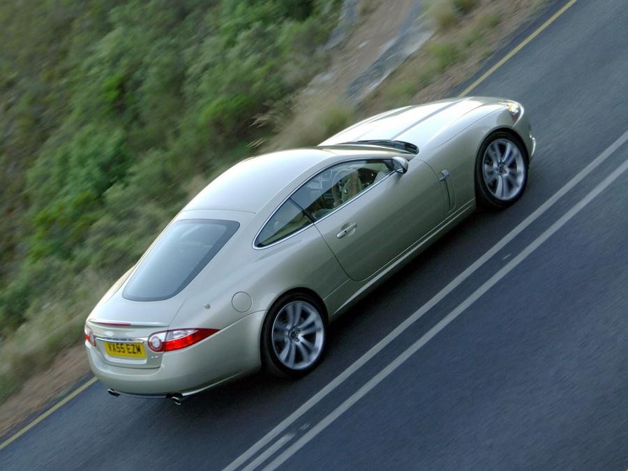 Jaguar XK Coupe 2006