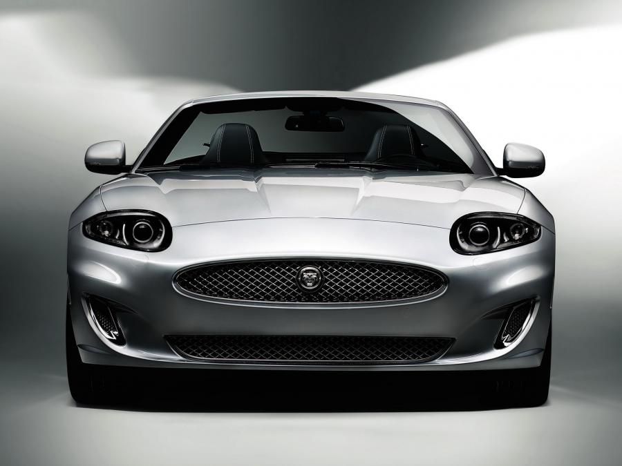 Jaguar XKR Portfolio