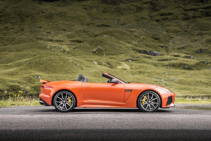 Jaguar f Type SVR 2016