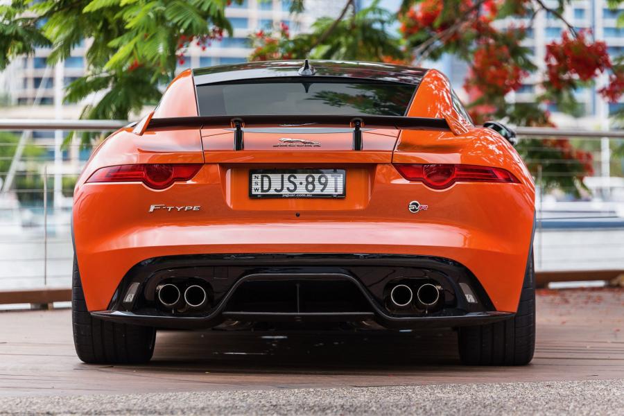 Jaguar f Type SVR