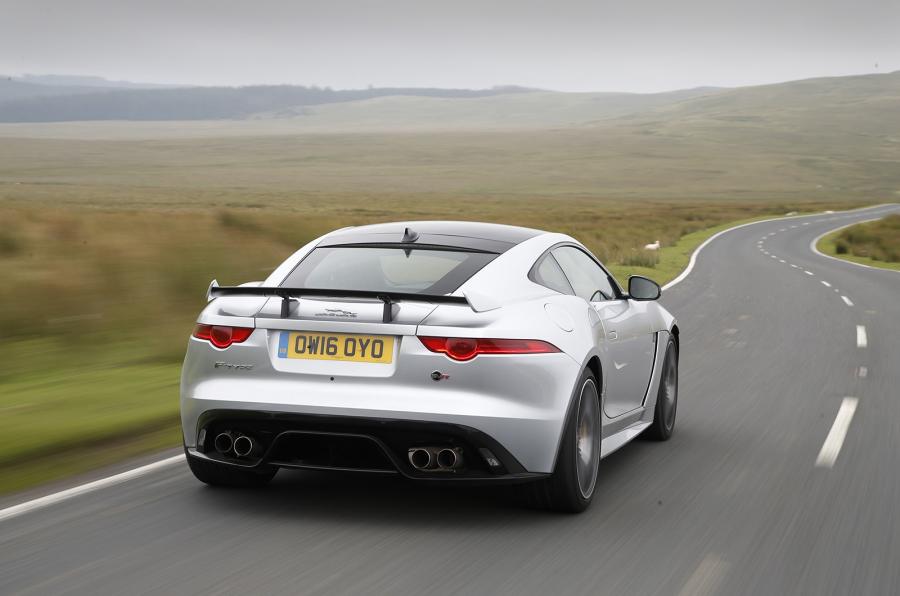 Jaguar f Type SVR