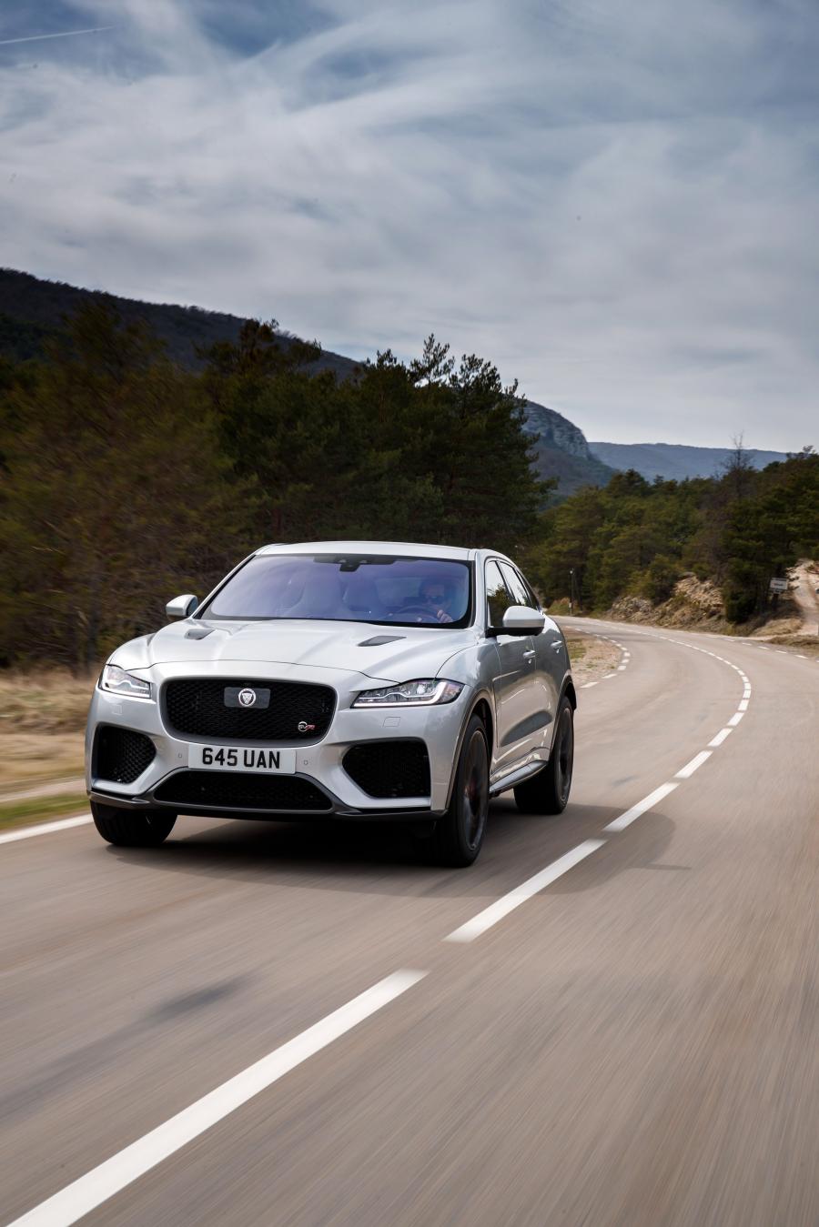 Jaguar f Pace SVR 2019