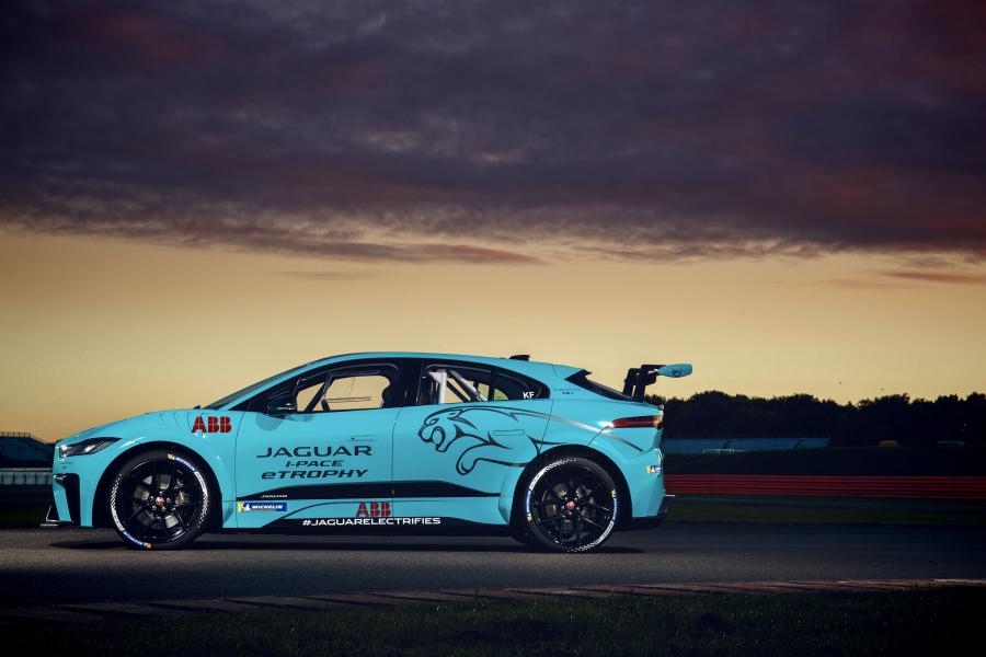 Jaguar i Pace ETROPHY